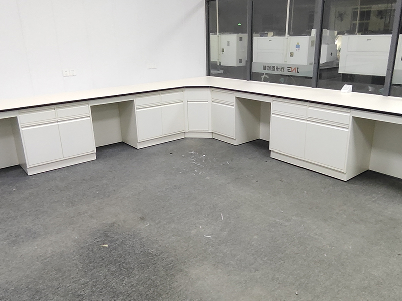 All-Steel Lab Bench Case Study
