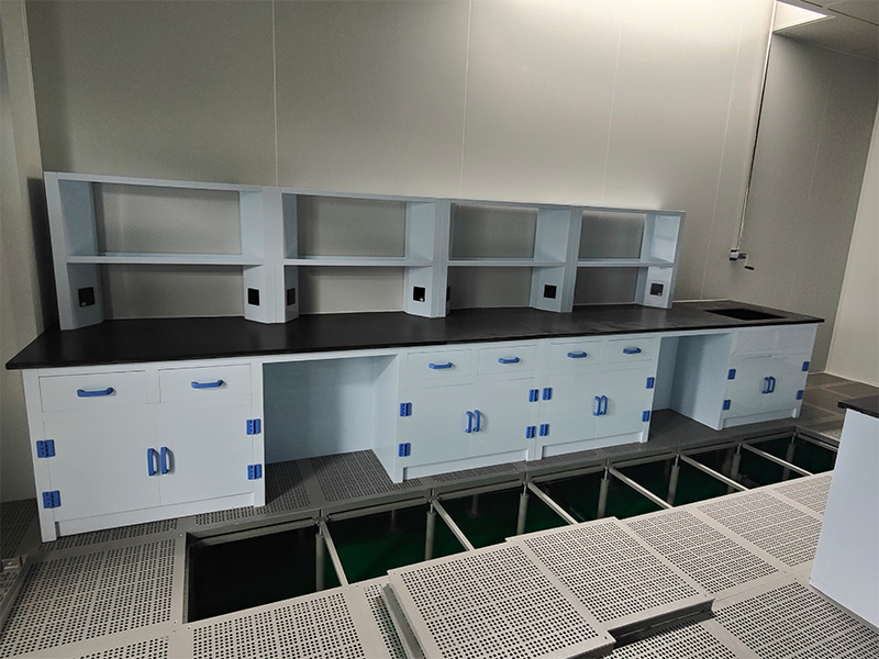 Lab Bench Innovations for Modern Laboratory Design