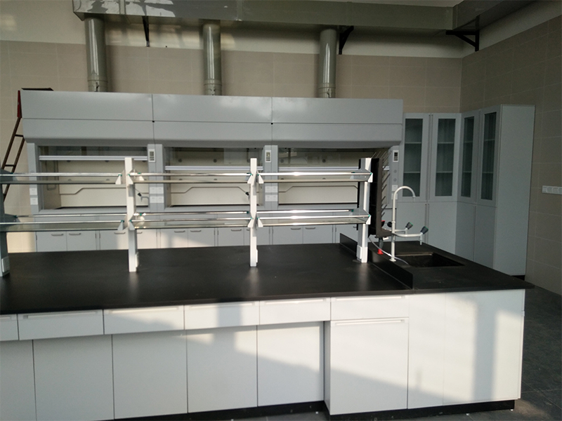  Wooden Laboratory Bench