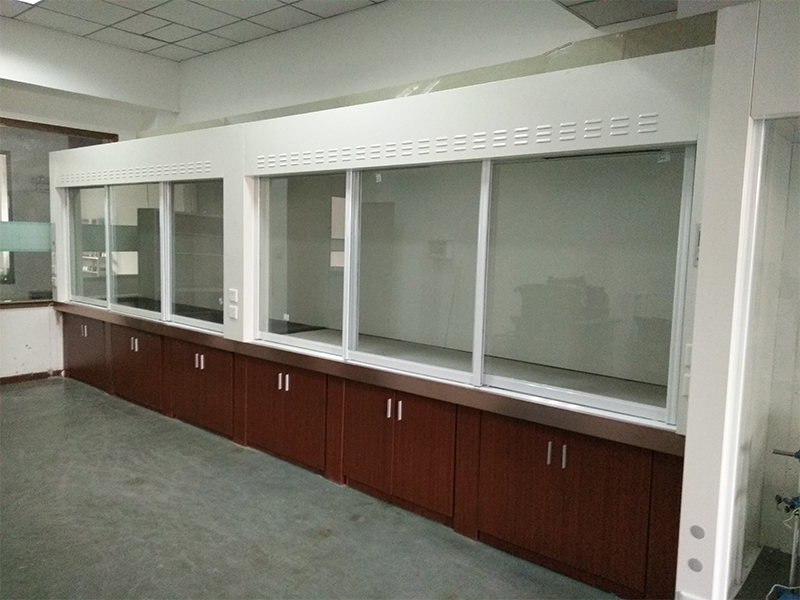  fume hood selection guide