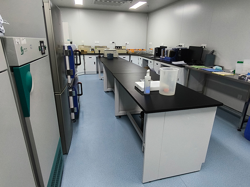 full steel lab bench